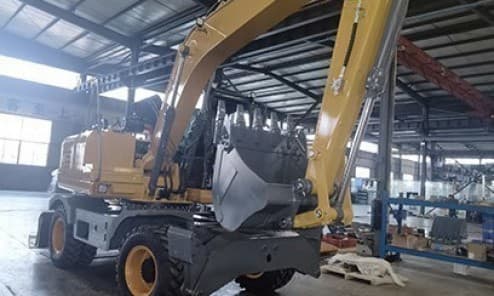 Колесный экскаватор HENGTE HT215W ( в габарите)